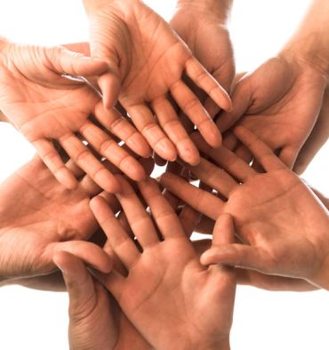 image mains pour service civique DD