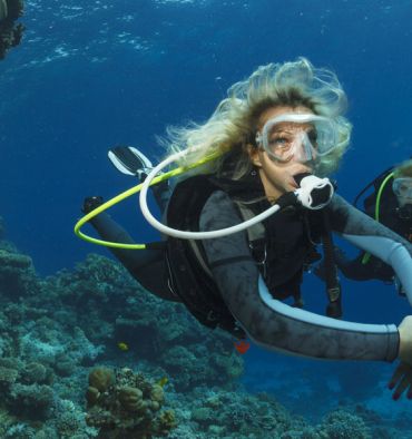 image femme plongeuse DD