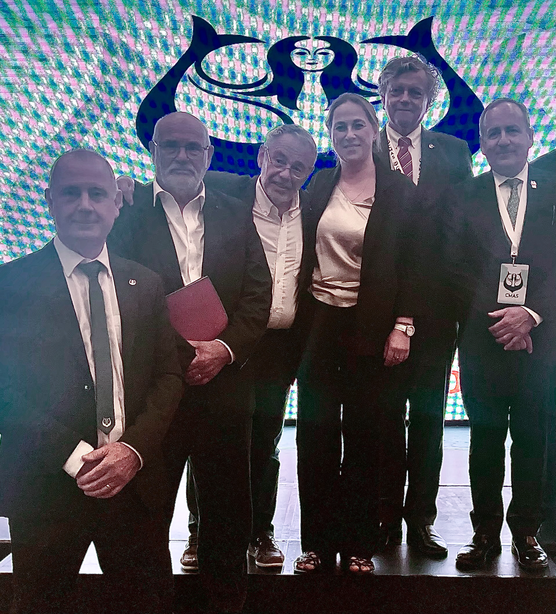 les 4 élus ou nommés à la direction de la CMAS accompagnés au centre d’Anna la présidente et de Kevin le secrétaire général réélu. 
